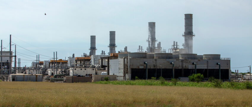 The Hays Energy Project is a 990 MW gas-fired power plant near San Marcos, Texas. Credit: Dylan Baddour/Inside Climate News