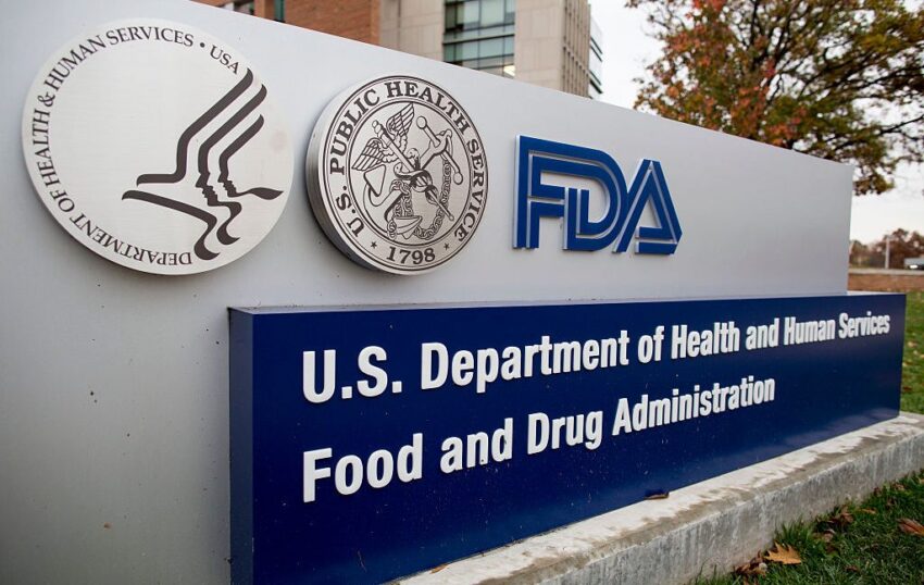 FDA терміново запровадило загальнофедеральний AI інструмент — ситуація не покращується