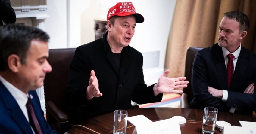 Судовий позов: DOGE та HHS скористалися «безнадійно помилковими» даними для звільнення 10,000 працівників