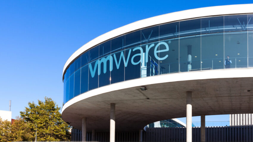 Власники деяких безстрокових ліцензій VMware не можуть завантажити оновлення безпеки