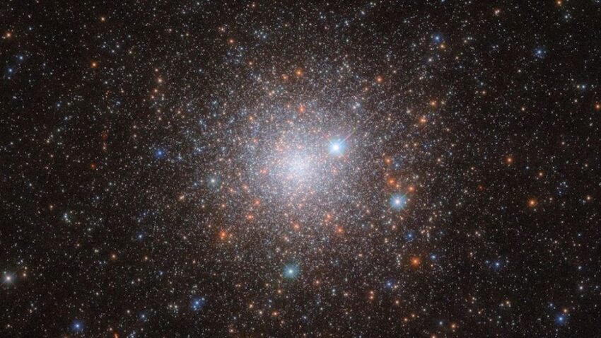 Hubble Unveils Dark Matter Web in Stunning Abell 209 Galaxy Cluster Image