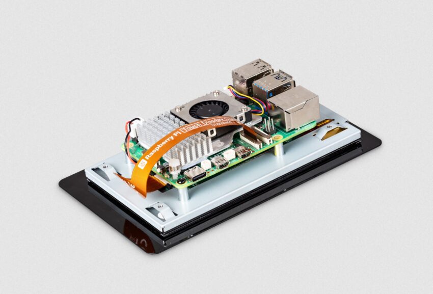 Raspberry Pi представляє новий 5-дюймовий сенсорний екран за $40 для ваших нестандартних проектів
