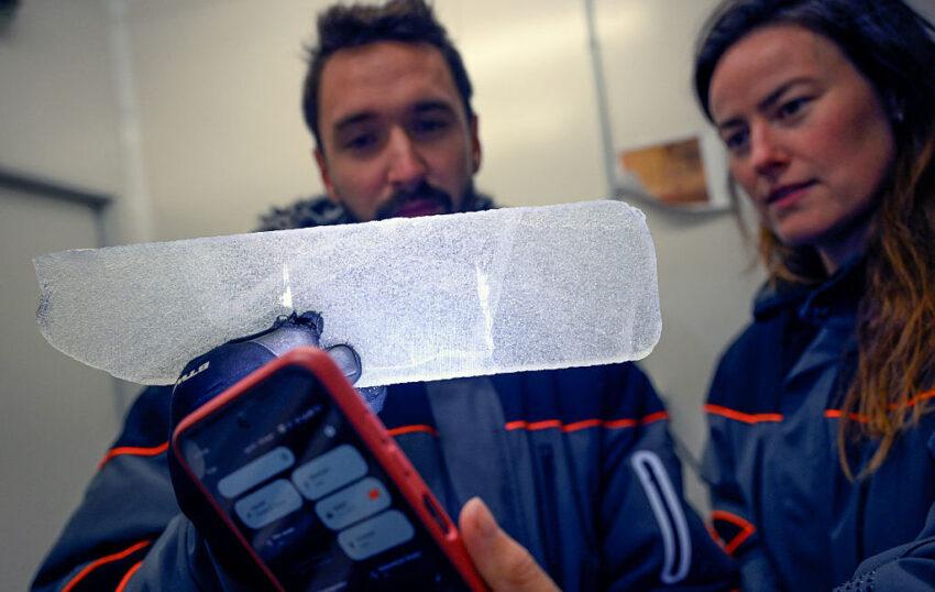 Новий указ ставить всі гранти під політичний контроль