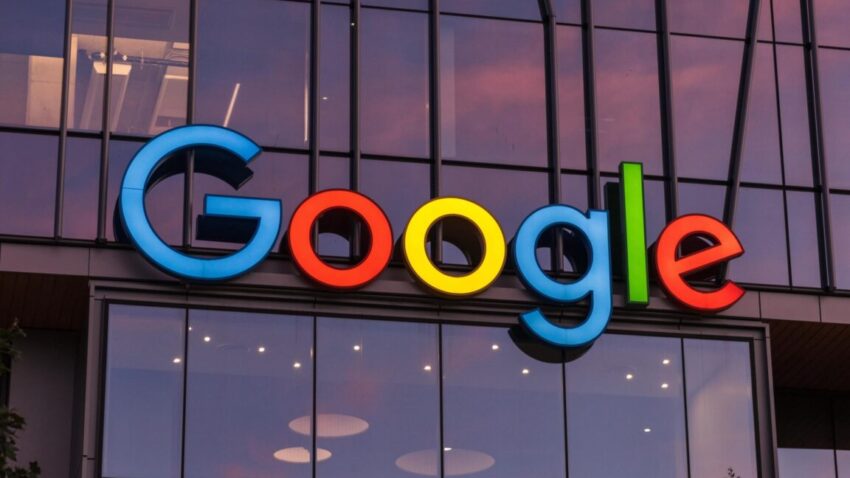 Google Gemini має труднощі з написанням коду і називає себе "соромом для свого роду