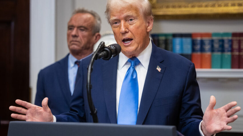 Трамп скасував 383 клінічні випробування, залишивши більше 74 тисяч учасників без шансів на лікування