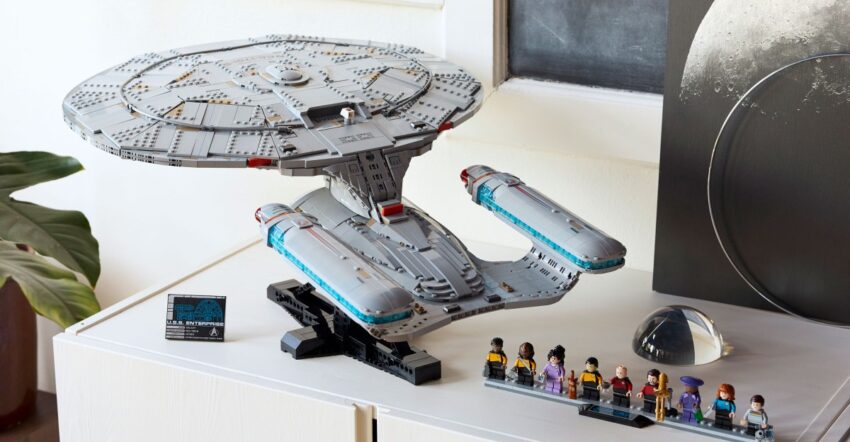 Епічна зустріч: Lego випускає перший набір Star Trek — космічний "Ентерпрайз" за $400 з фігурками Дати, Пікарда та Ворфа